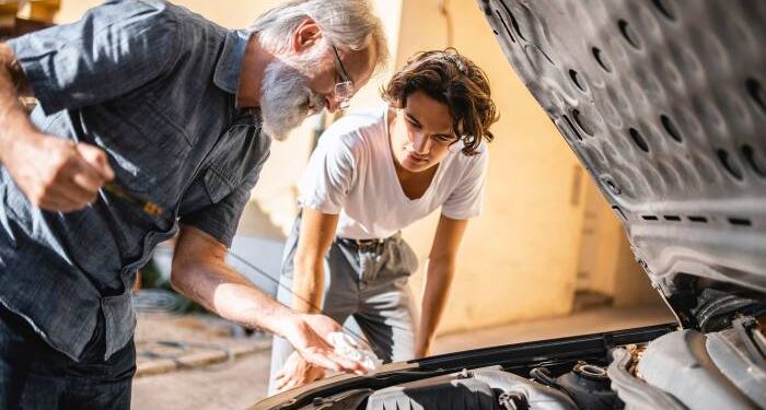5 Easy DIY Car Maintenance Services You Can Do at Home